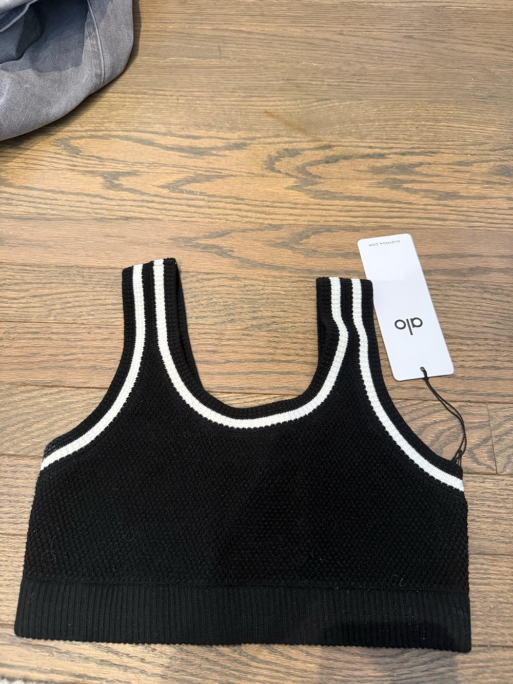 ALO Yoga Black Sports Bra with White Trim Rib-Knit Tank